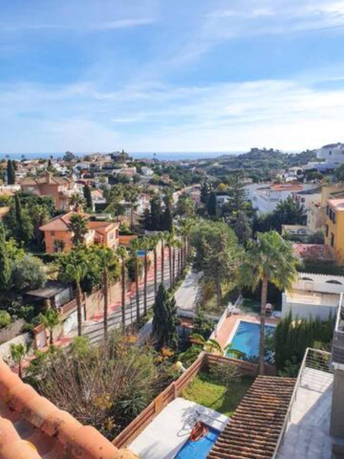 Apartamento C Dans Avec Piscine Chauffee & Jacuzzi, Chauffe En Extra Benalmádena