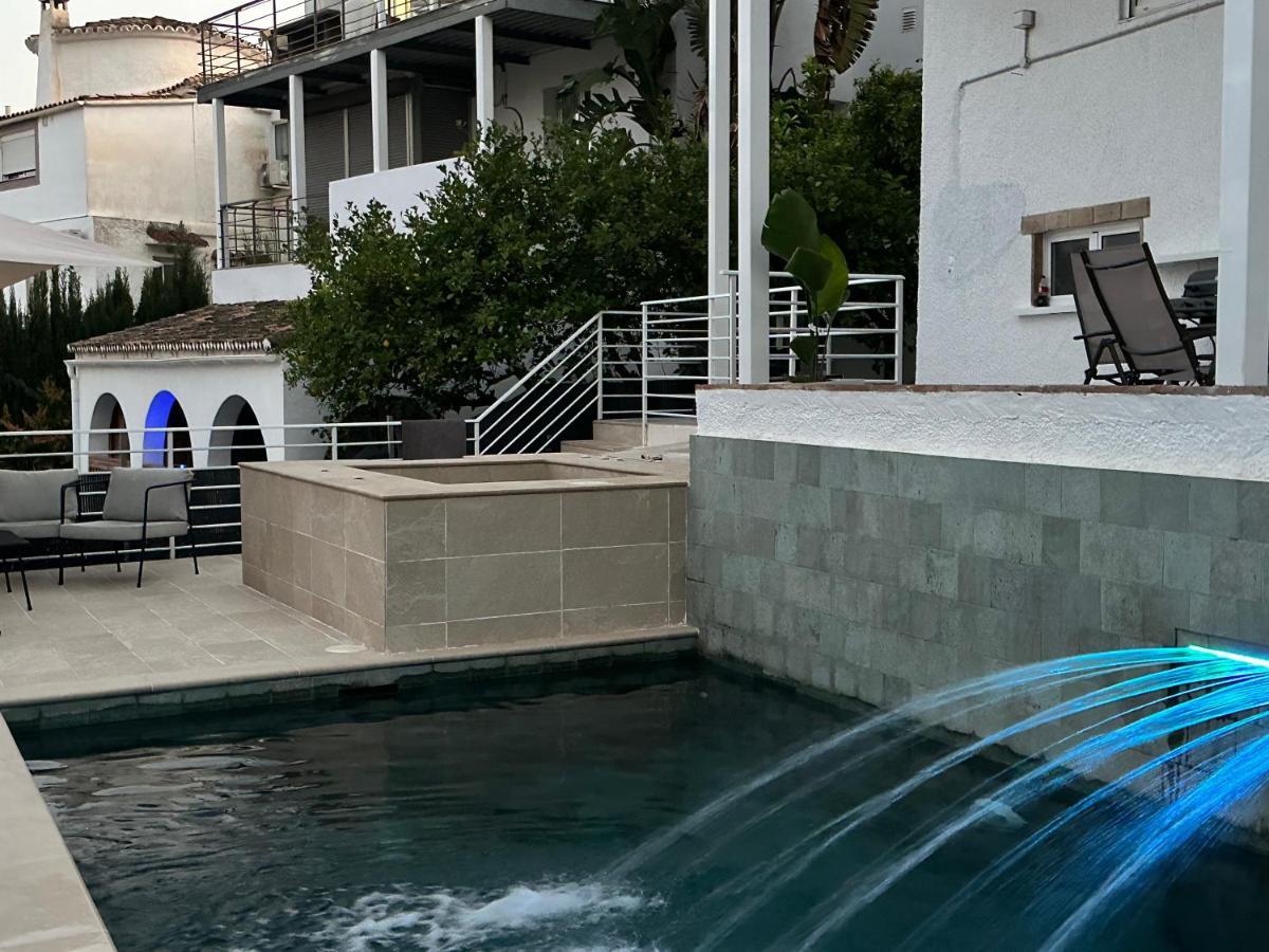 C Dans Avec Piscine Chauffee & Jacuzzi, Chauffe En Extra Apartamento *